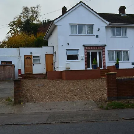 Double Bedroom With View To The Garden Oxford Exterior photo